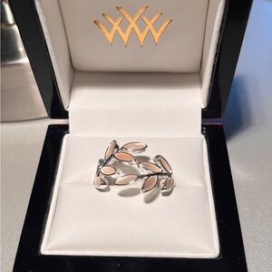 Elegant Silver and Pink Leaf Ring